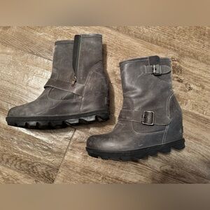 Sorel Gray Waterproof Leather Boots